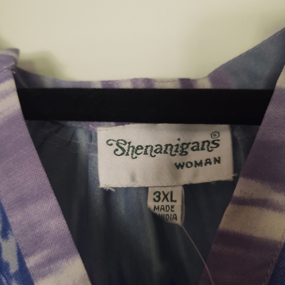 Sheer blouse by Shenanigans Woman 3xl. - Picture 3 of 5
